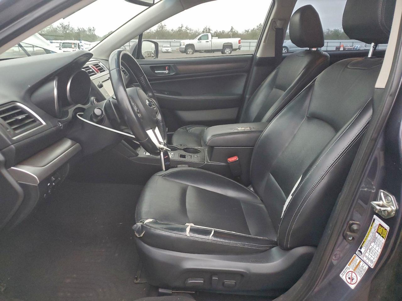 2015 SUBARU Legacy