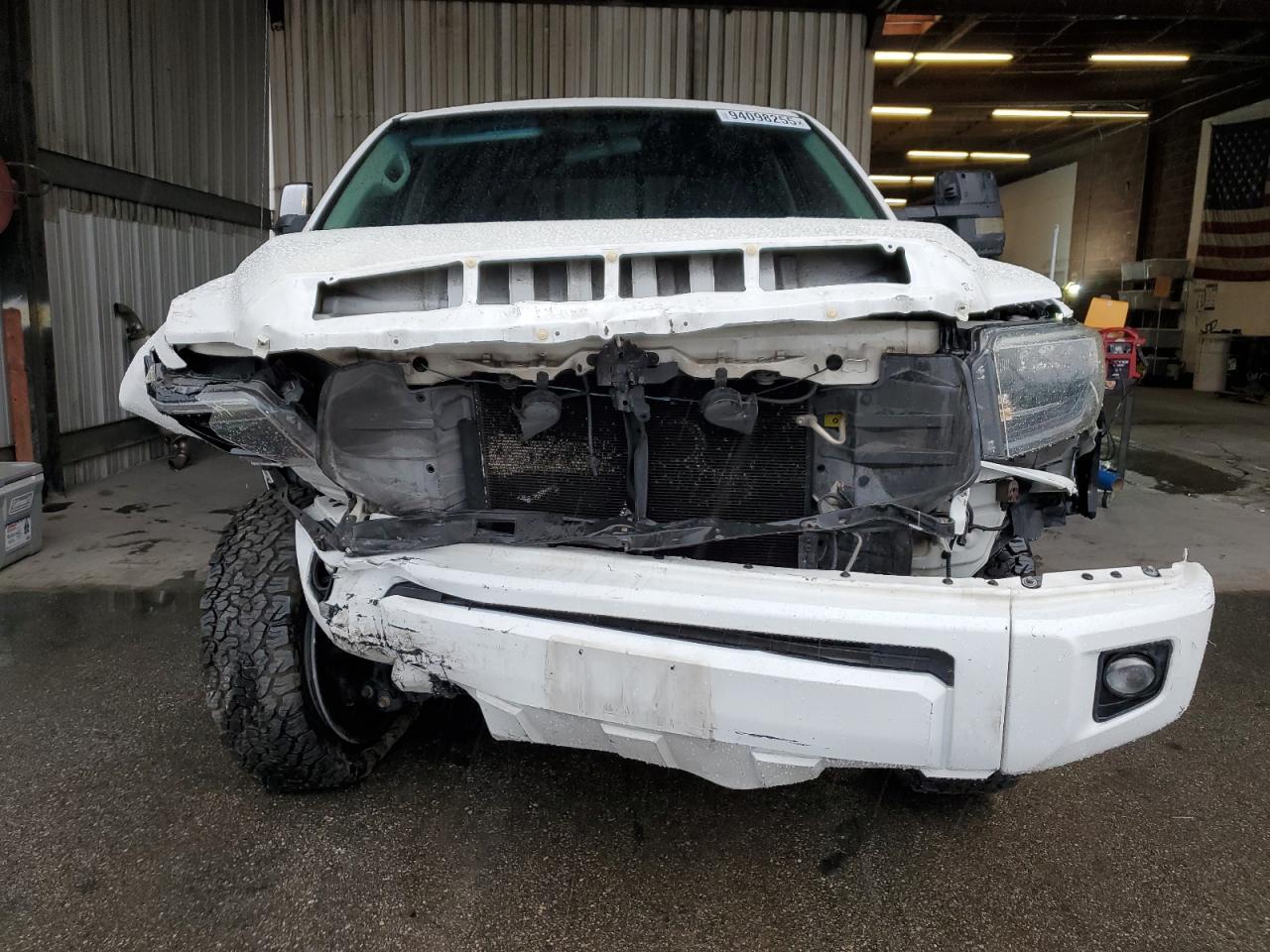 2016 TOYOTA TUNDRA