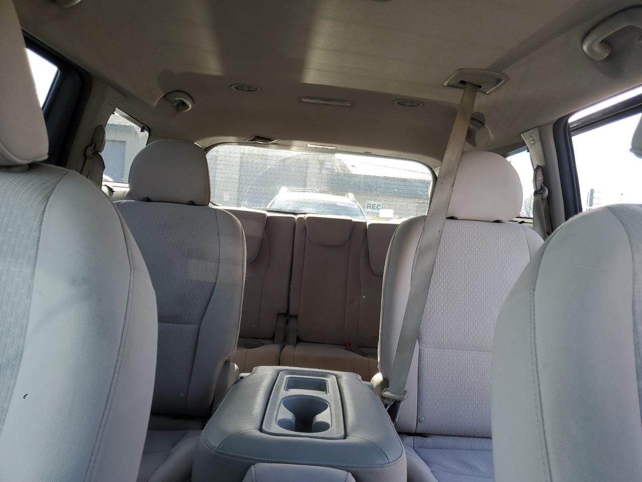 2016 KIA SEDONA