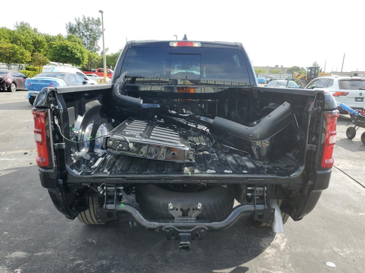 2025 RAM 1500