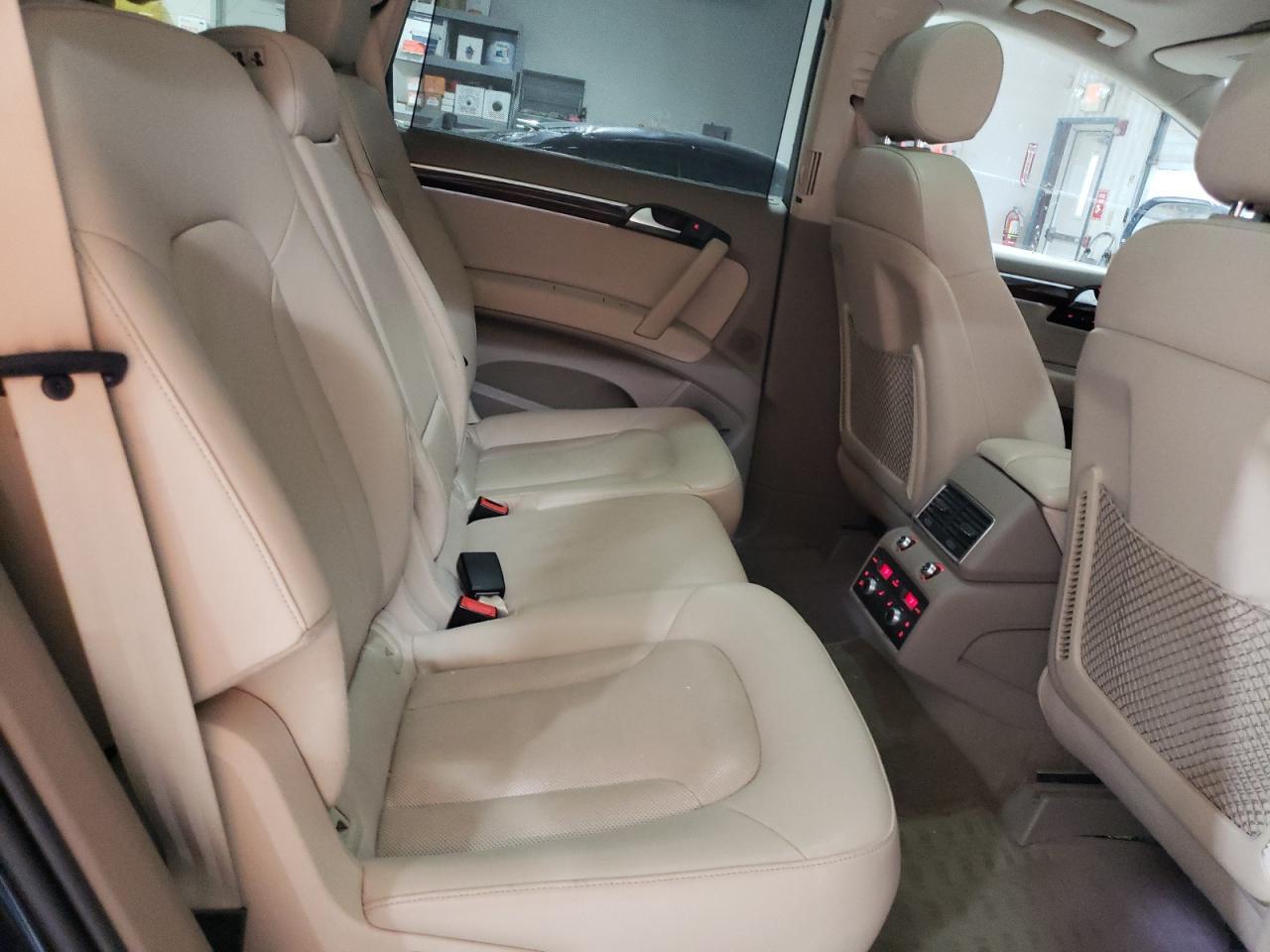 2012 AUDI Q7
