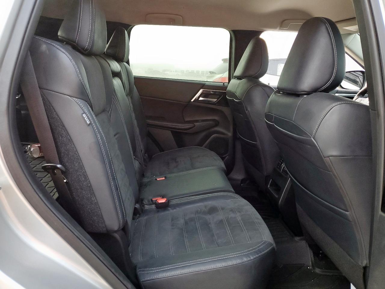 2022 MITSUBISHI outlander