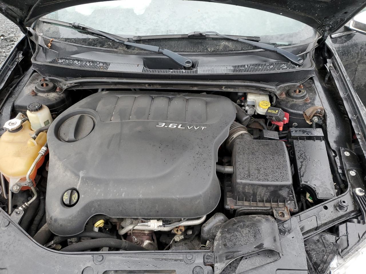 2013 CHRYSLER 200