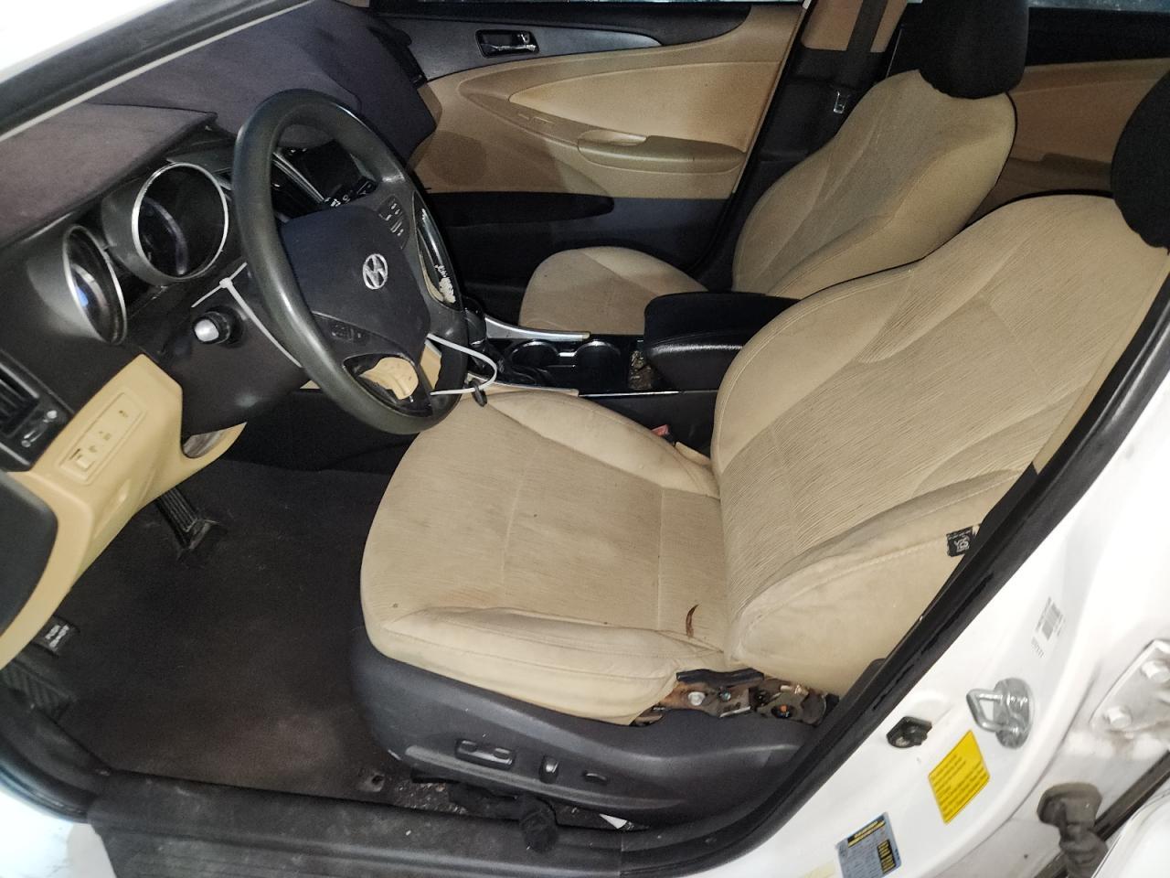 2011 HYUNDAI SONATA