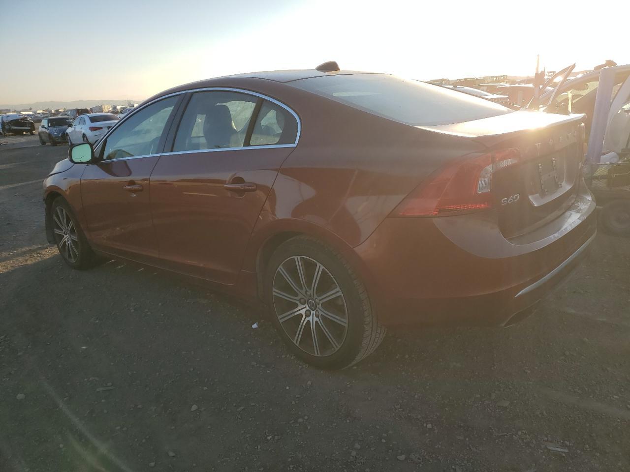 2016 VOLVO S60