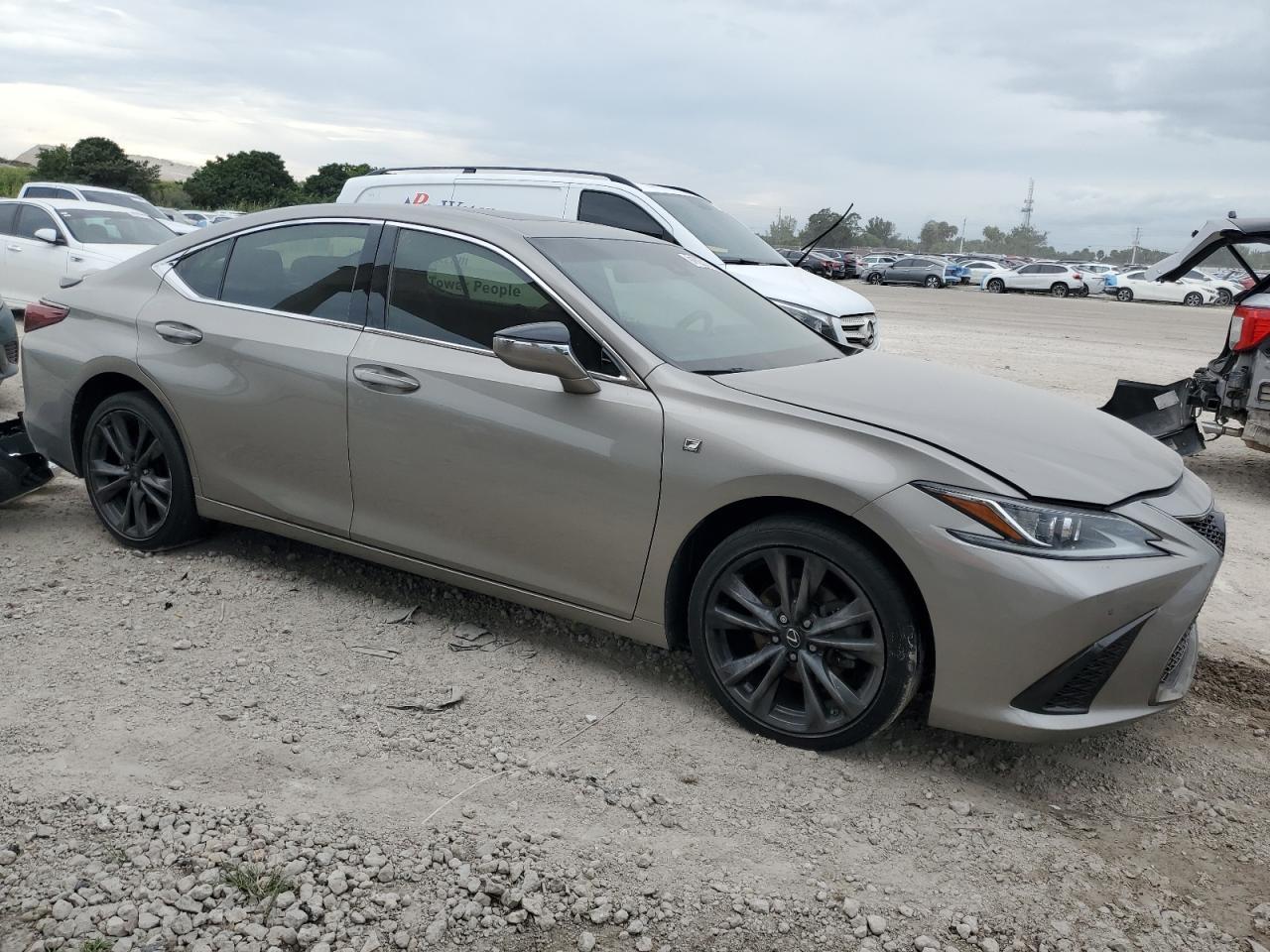2021 LEXUS ES 350