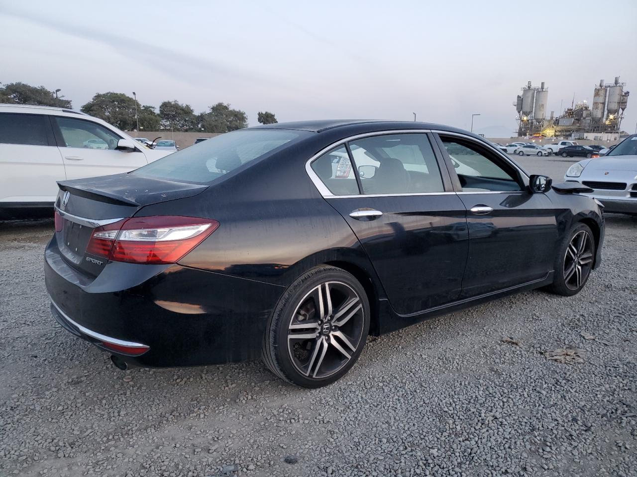 2017 HONDA ACCORD