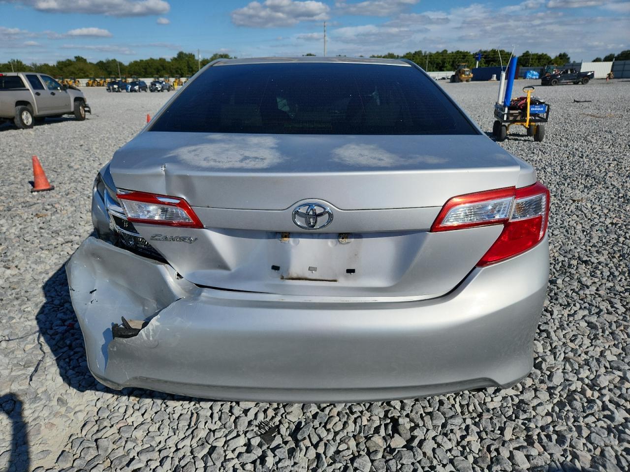 2014 TOYOTA CAMRY