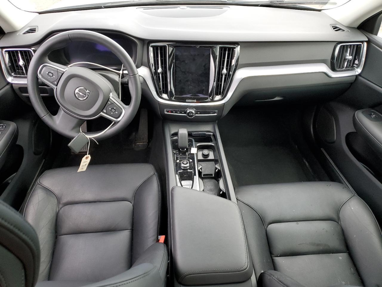 2025 VOLVO S60