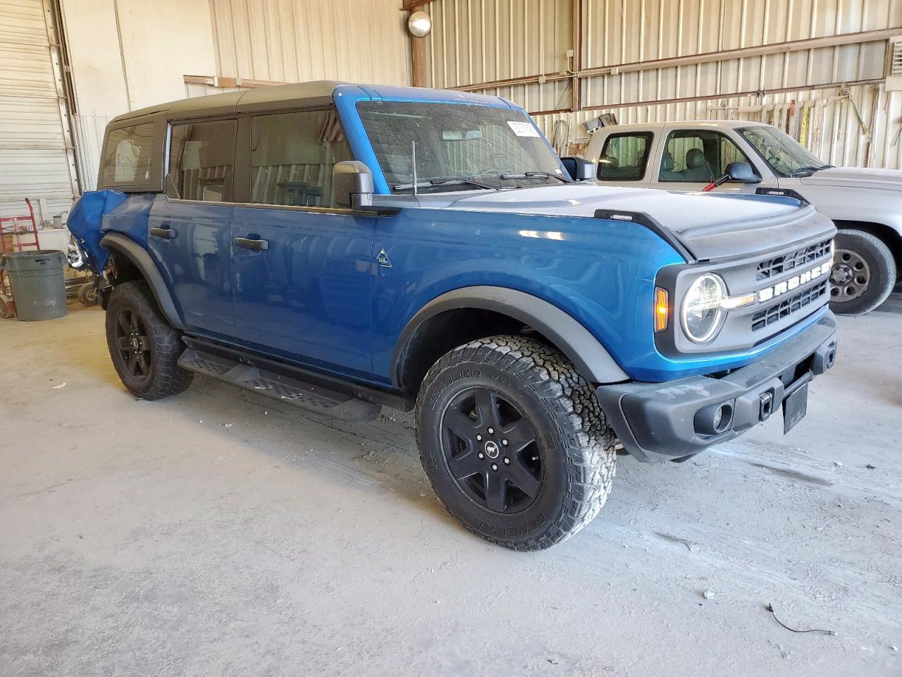 2024 FORD Bronco