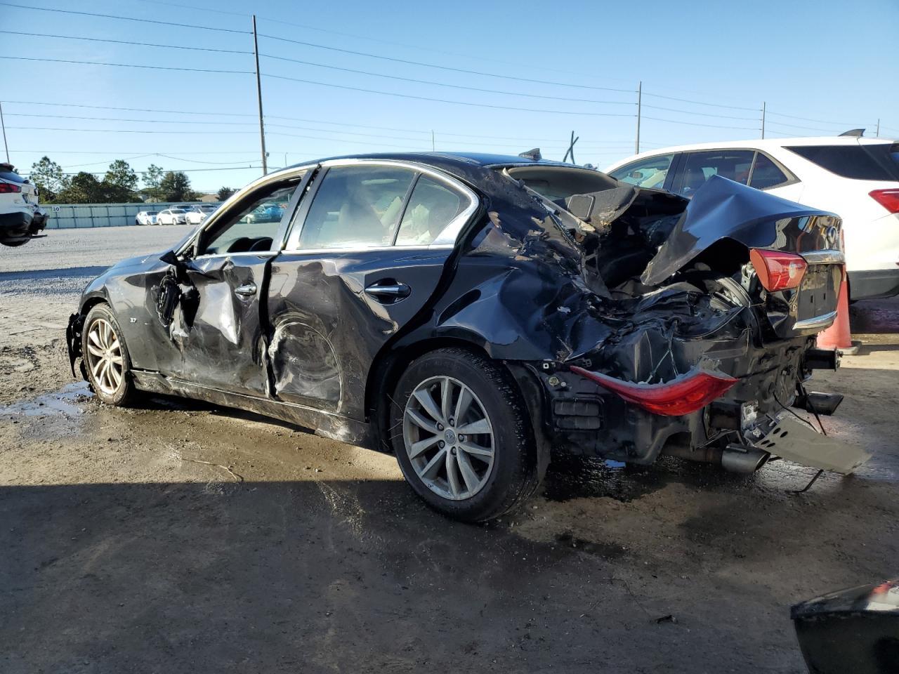 2014 INFINITI Q50