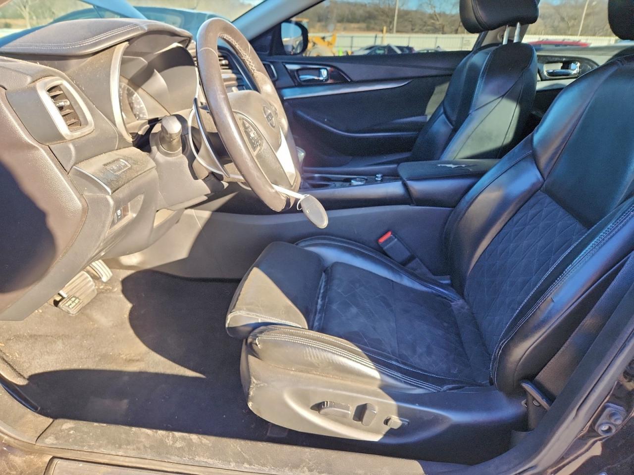 2016 NISSAN Maxima