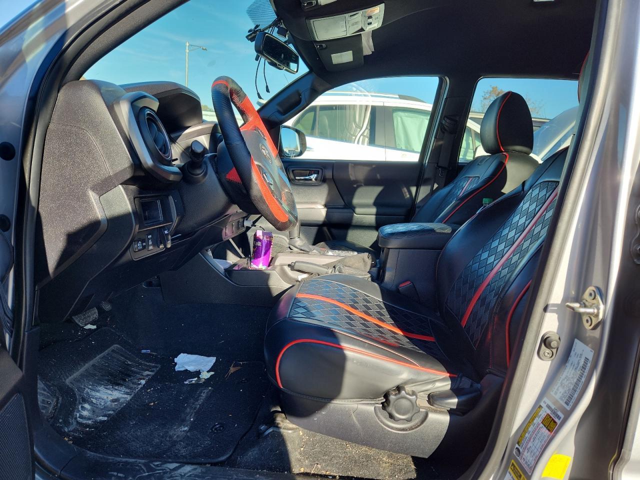 2016 TOYOTA TACOMA