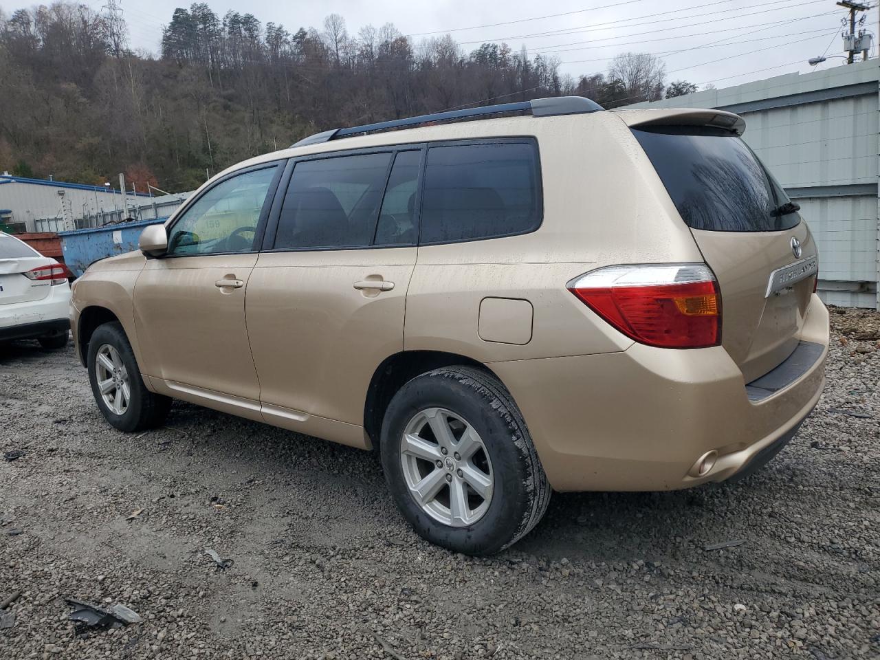 2010 TOYOTA HIGHLANDER
