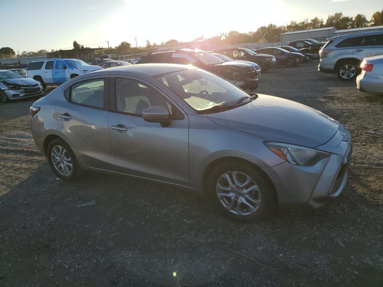 2016 TOYOTA SCION