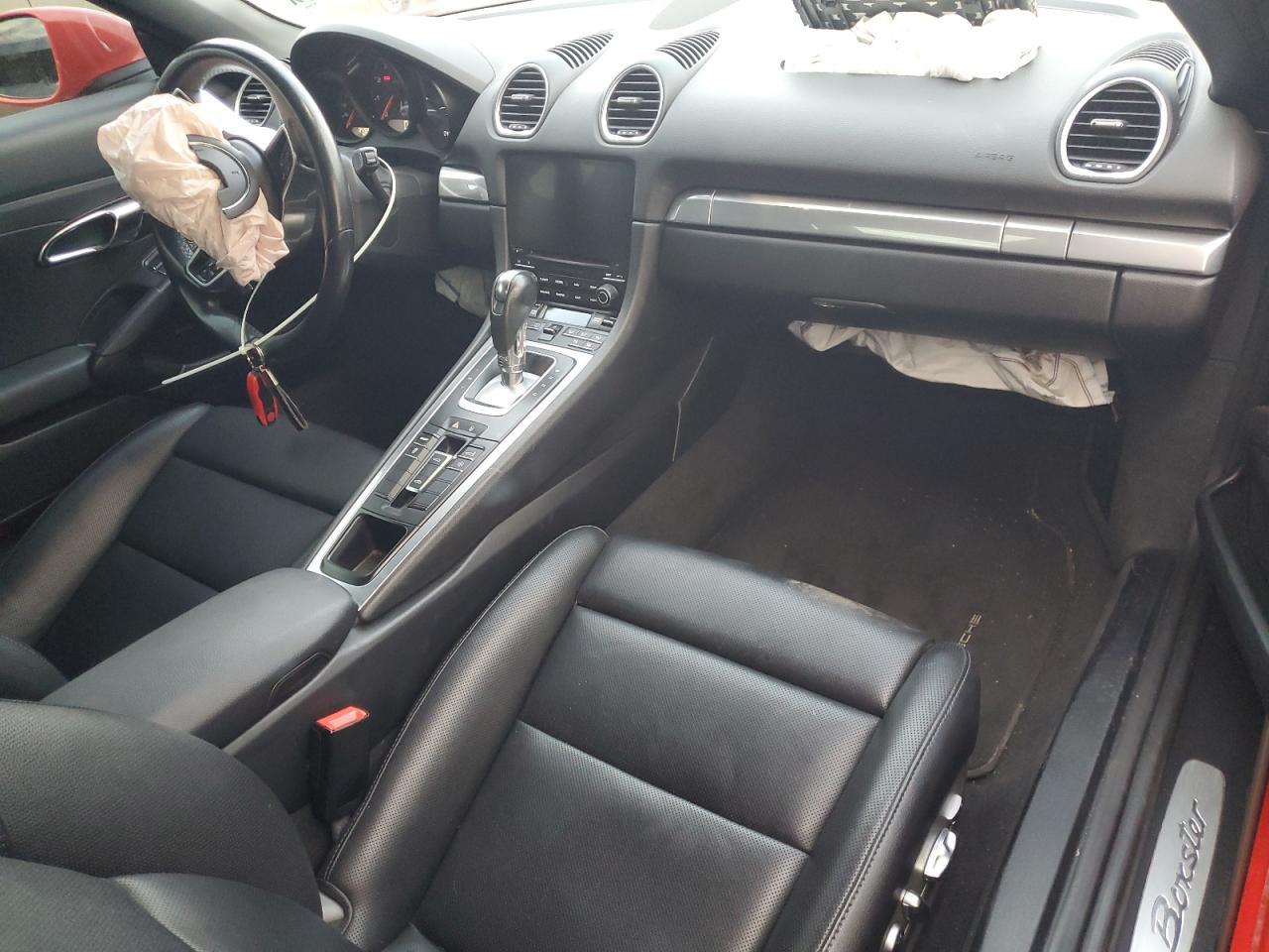 2017 PORSCHE Boxster
