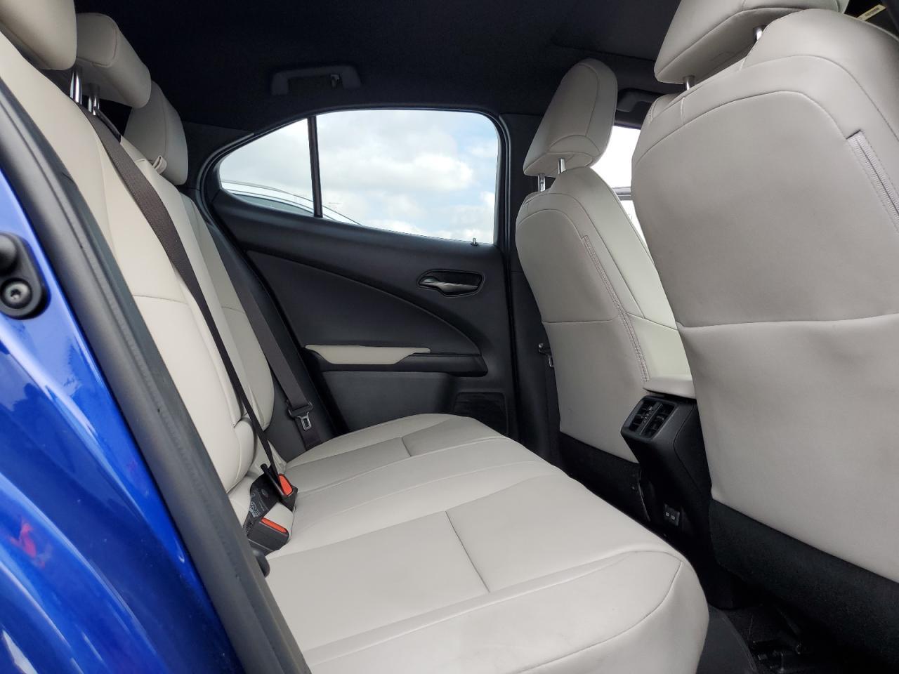 2025 LEXUS UX 300H