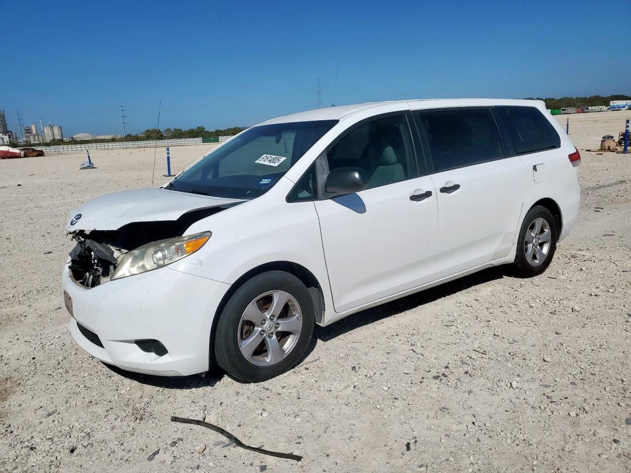2012 TOYOTA SIENNA