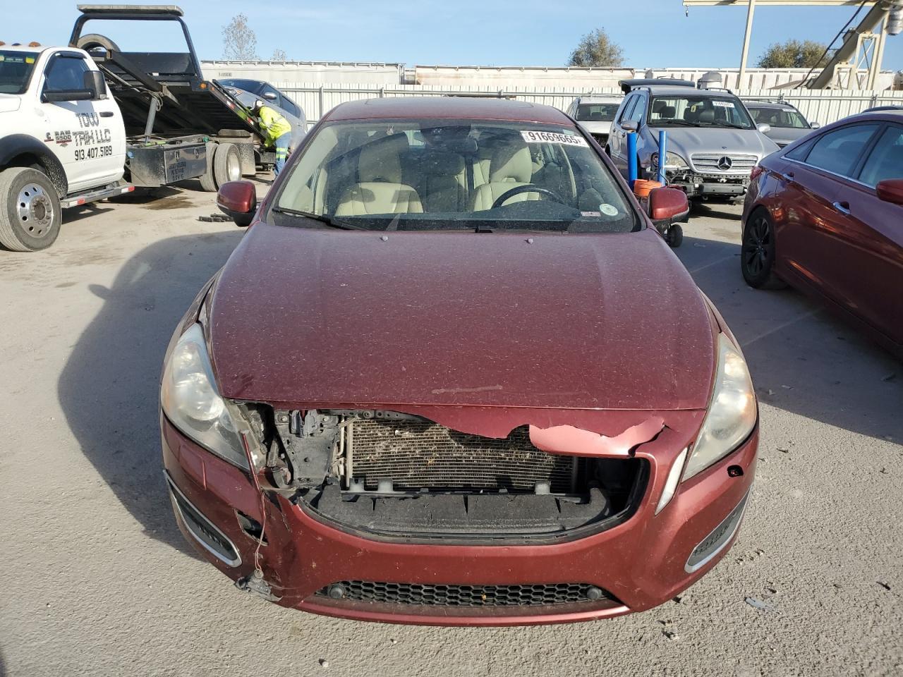 2013 VOLVO S60