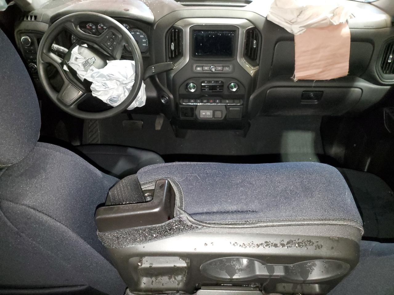 2024 CHEVROLET Silverado