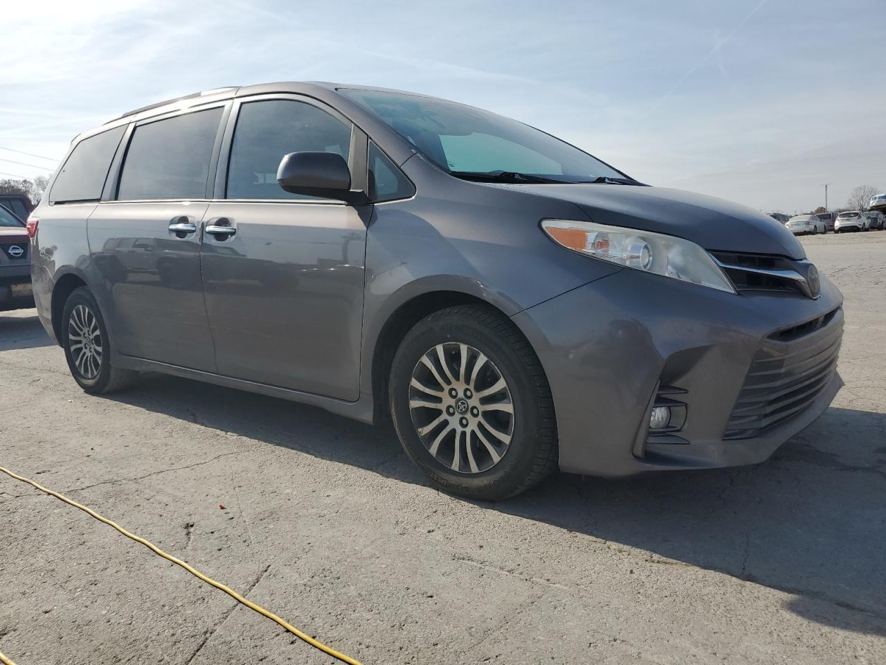 2019 TOYOTA SIENNA
