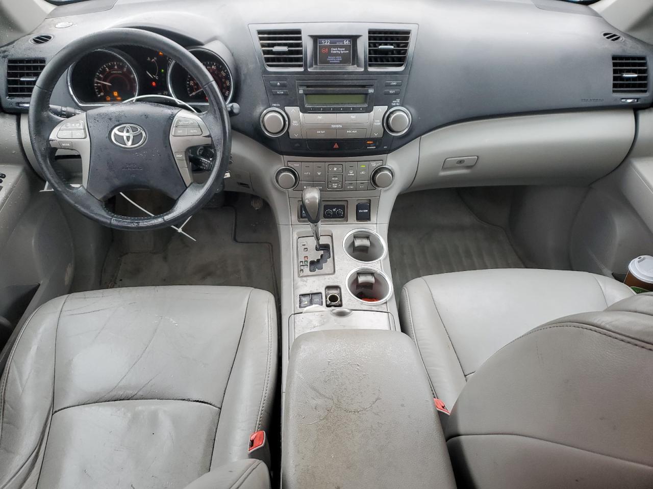 2010 TOYOTA HIGHLANDER