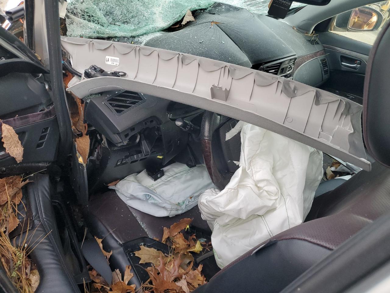2012 TOYOTA Avalon