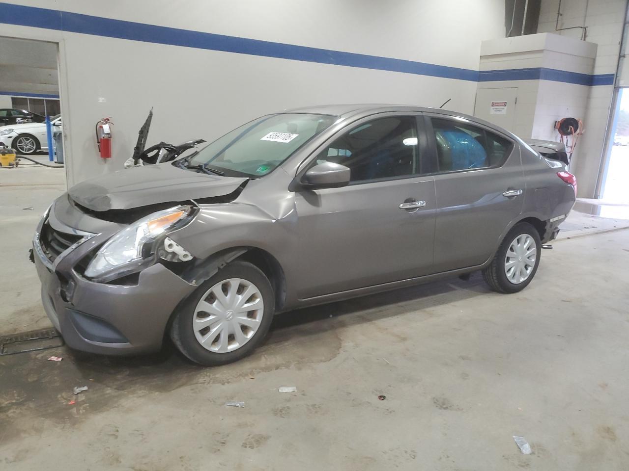 2016 NISSAN VERSA