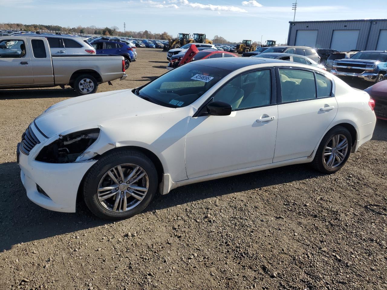 2012 INFINITI G37