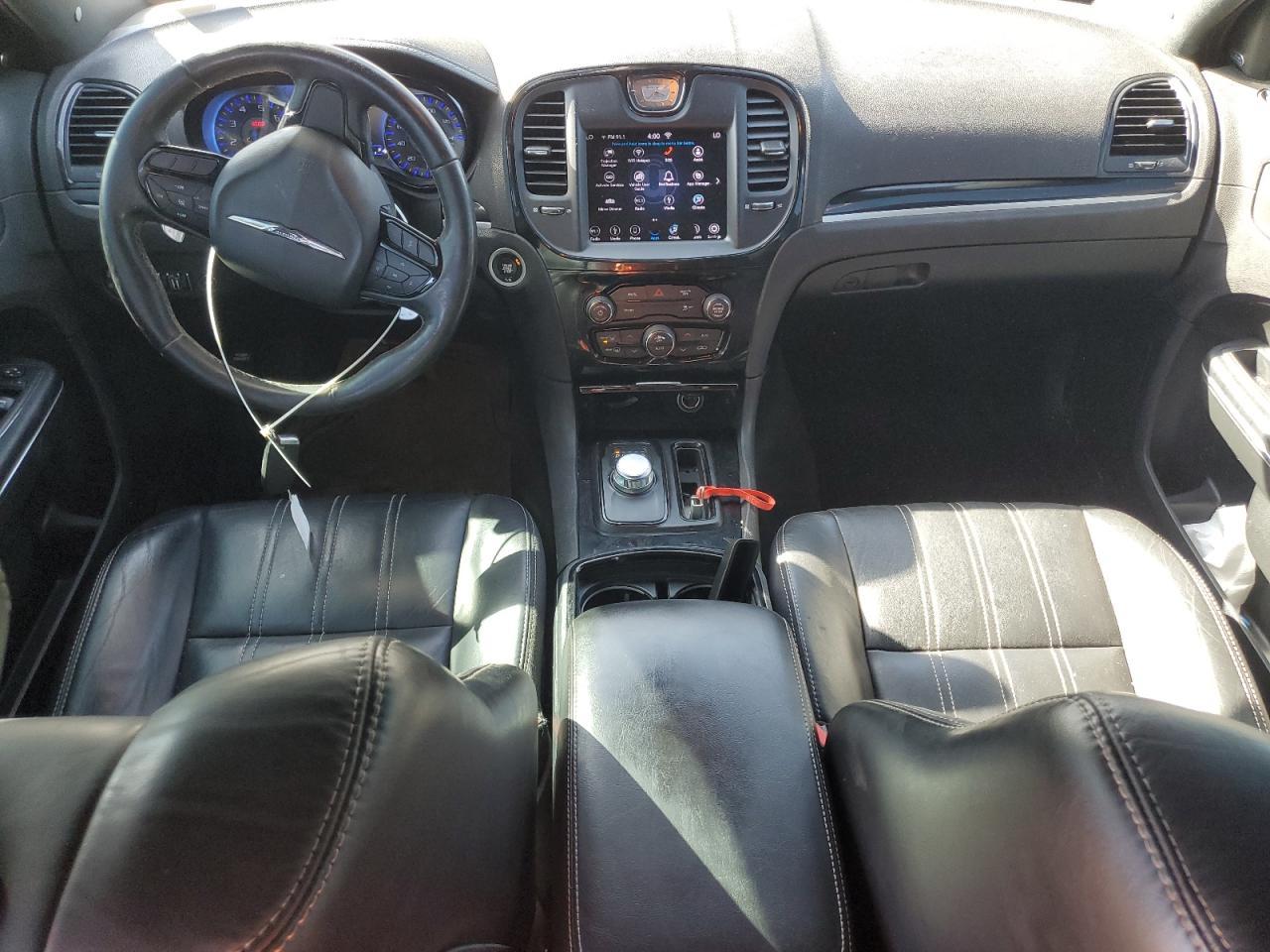 2018 CHRYSLER 300