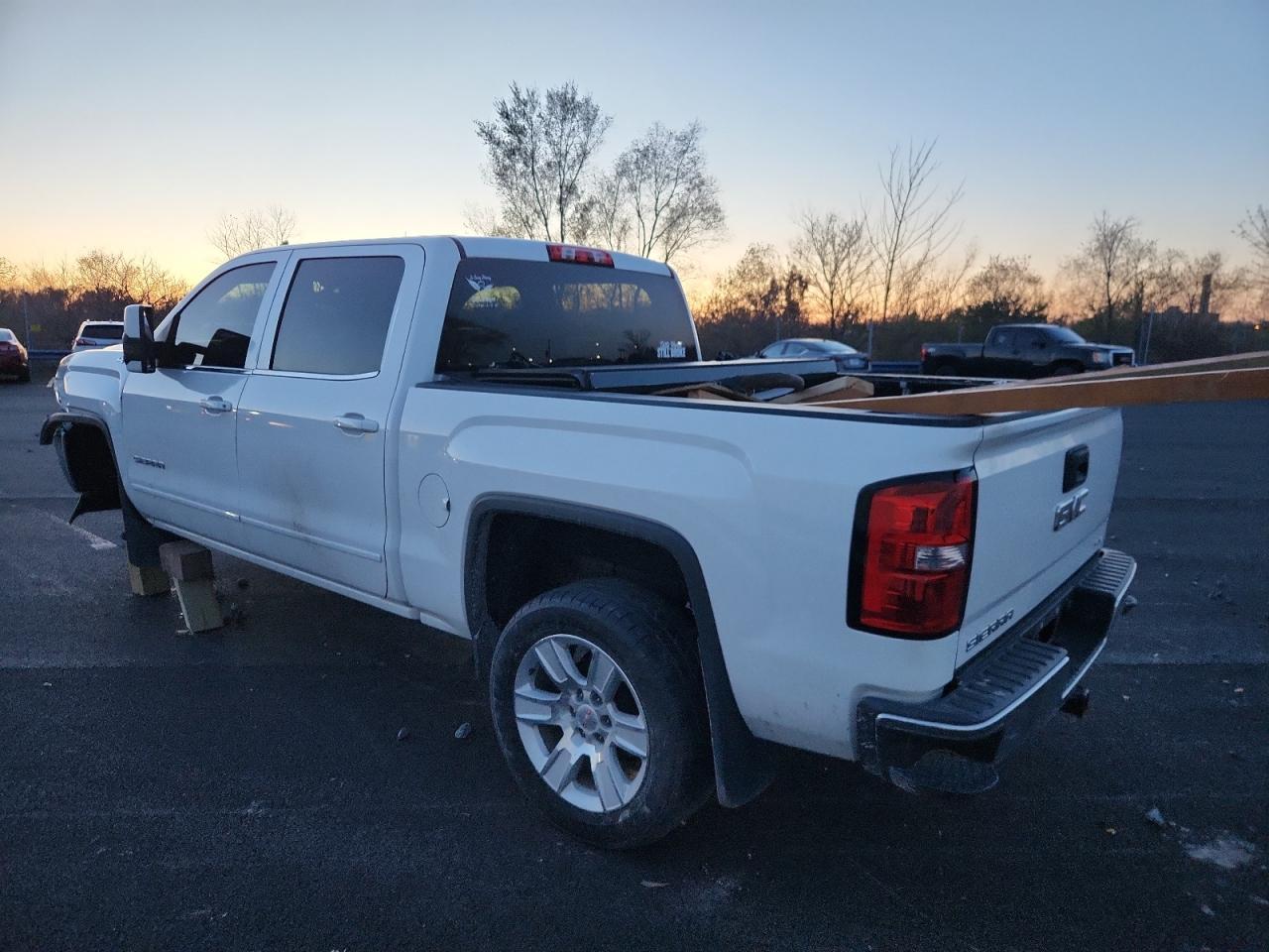 2016 GMC Sierra