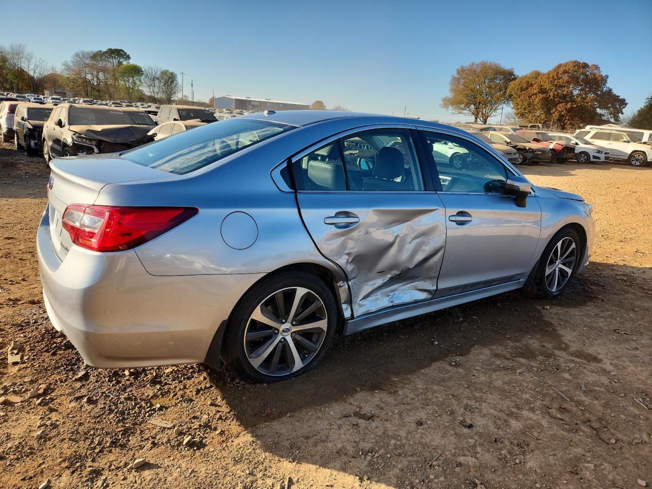 2015 SUBARU Legacy