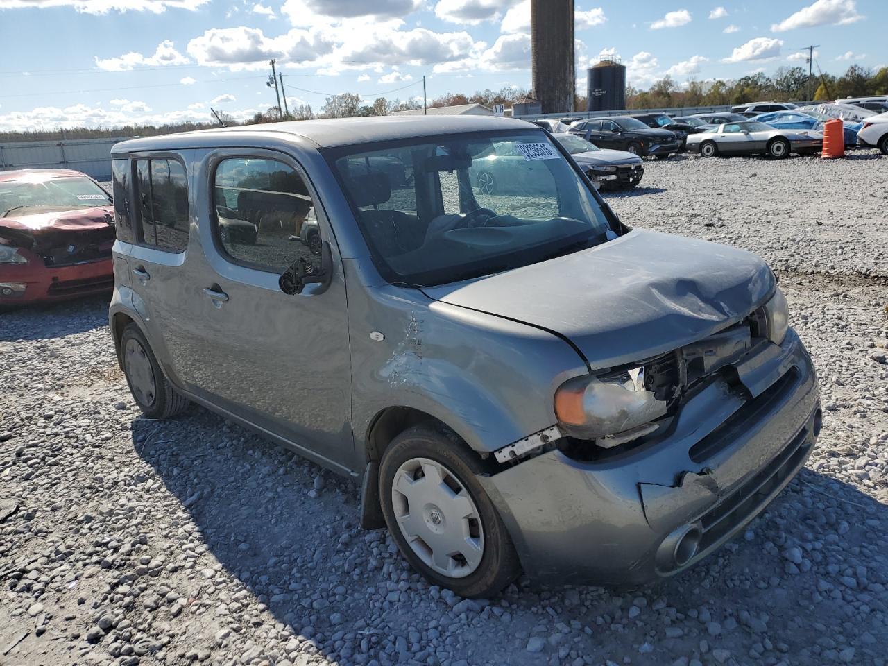 2010 NISSAN CUBE