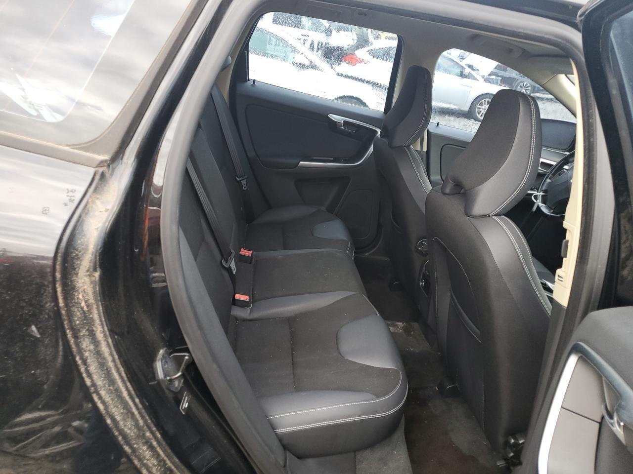 2010 VOLVO XC60