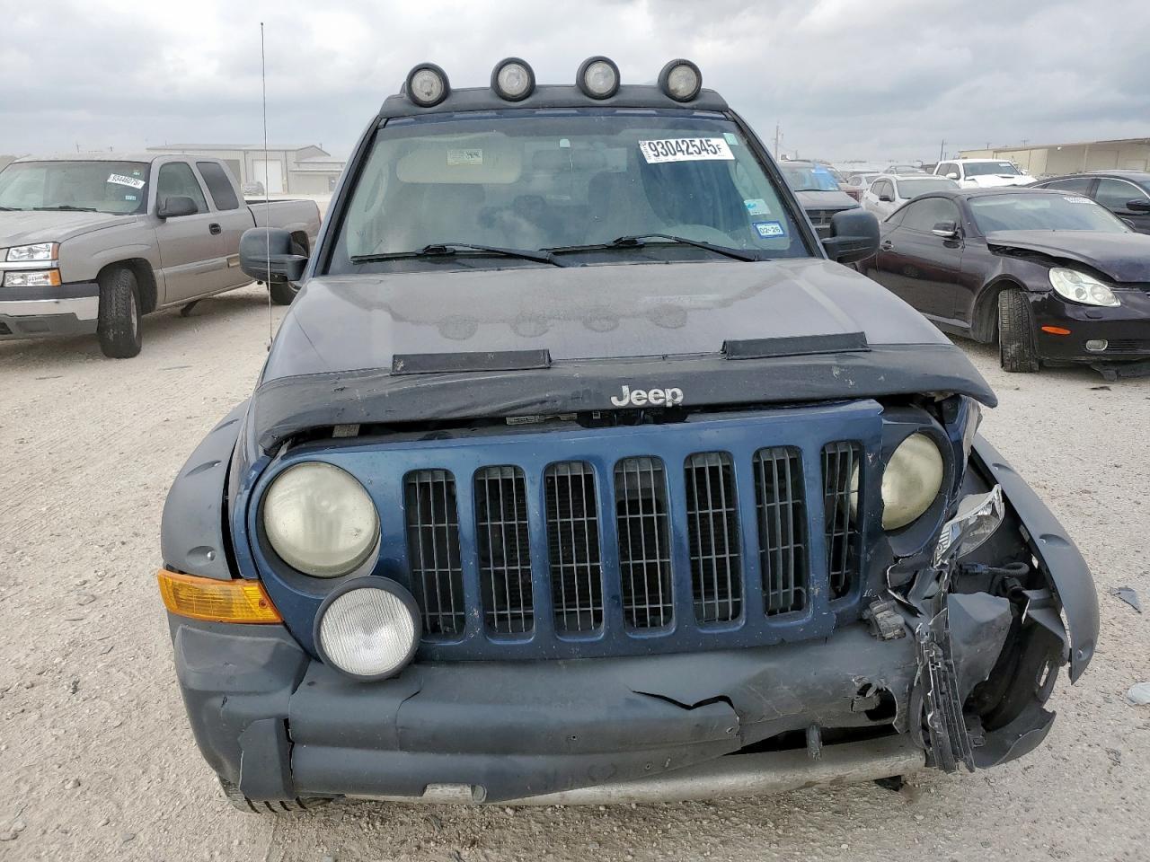 2005 JEEP Liberty