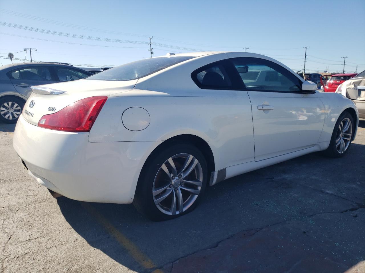 2009 INFINITI G37