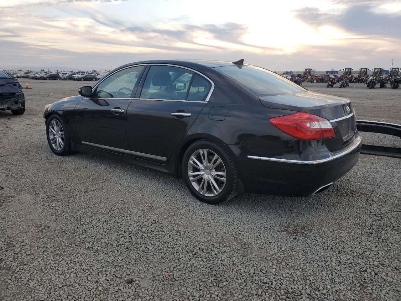 2012 HYUNDAI GENESIS