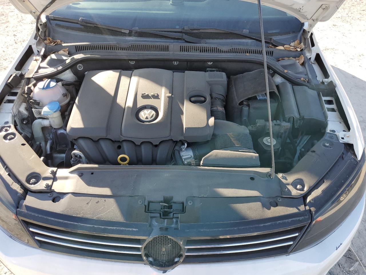 2013 VOLKSWAGEN JETTA