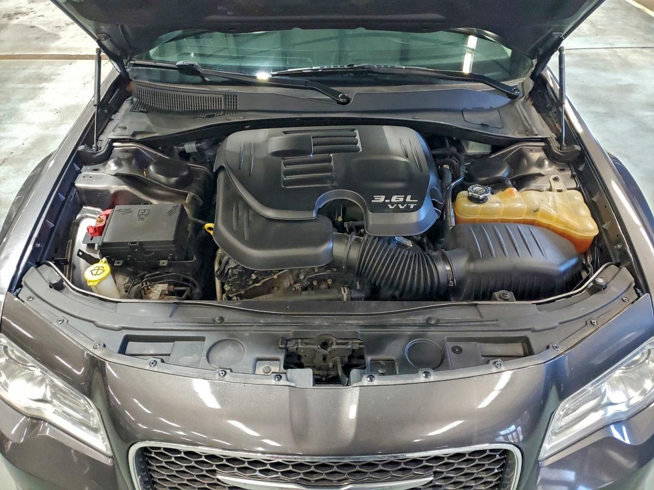 2019 CHRYSLER 300