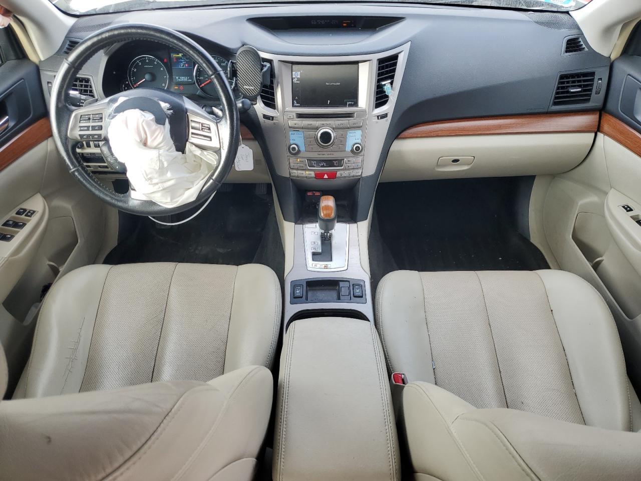 2014 SUBARU Outback