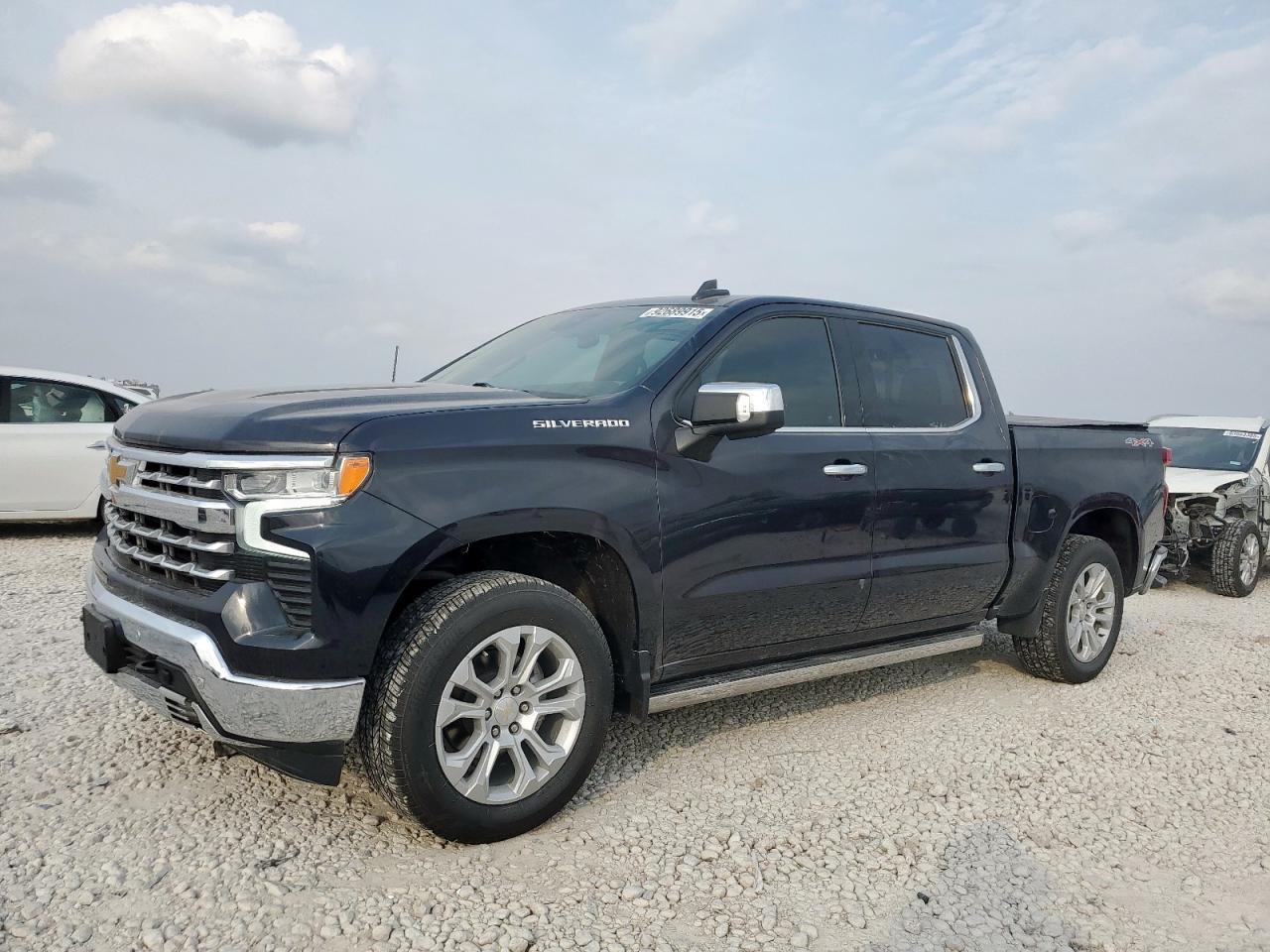 2023 CHEVROLET Silverado