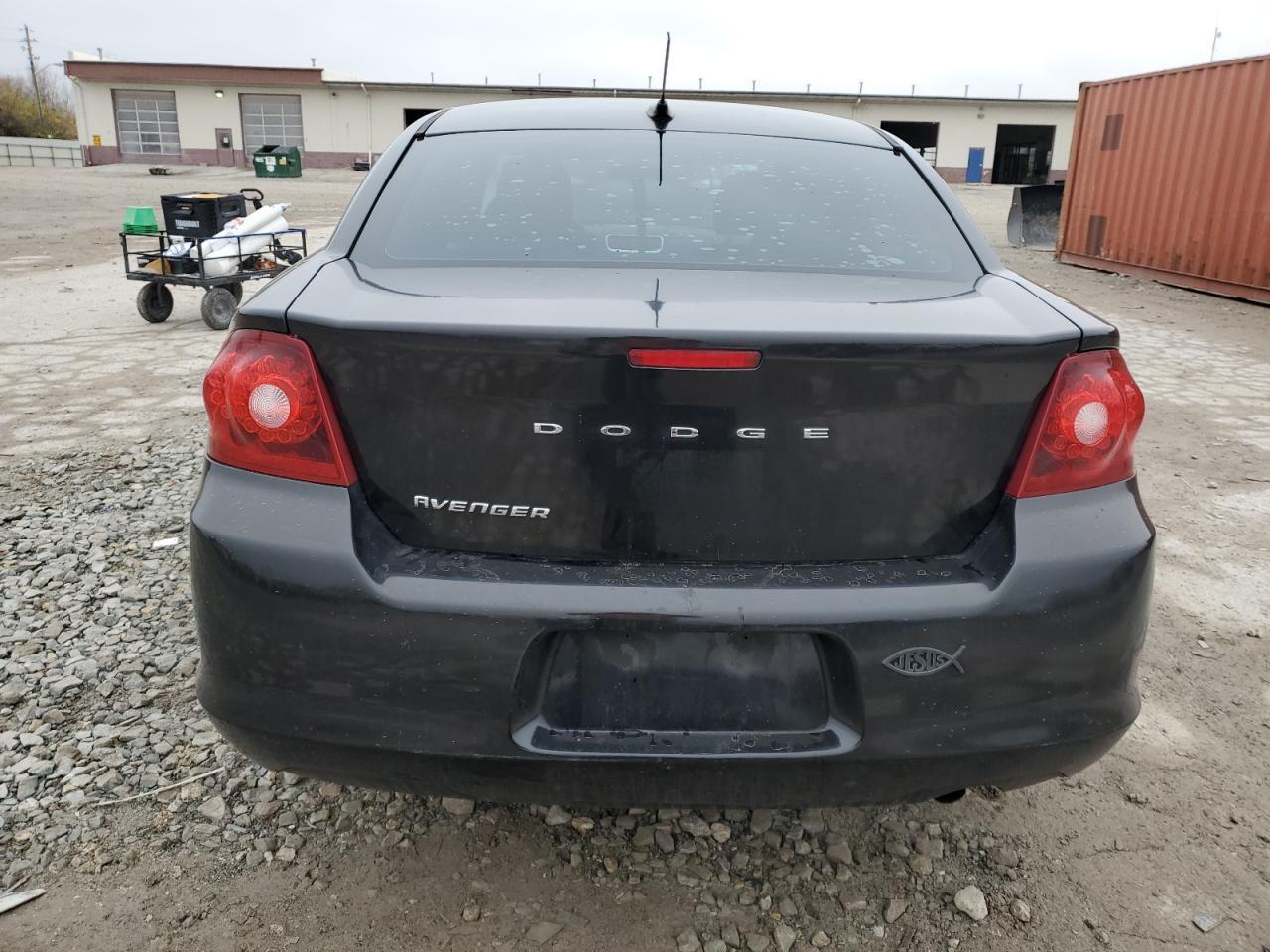 2012 DODGE Avenger
