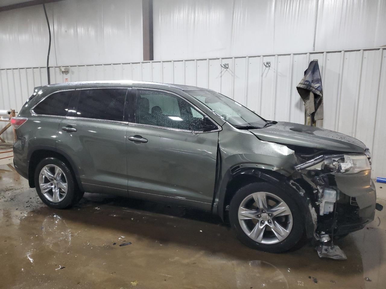 2015 TOYOTA HIGHLANDER