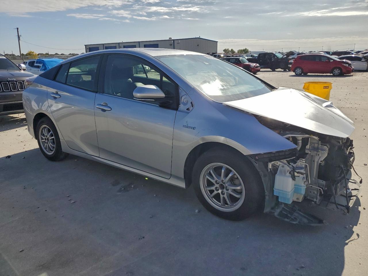 2017 TOYOTA PRIUS