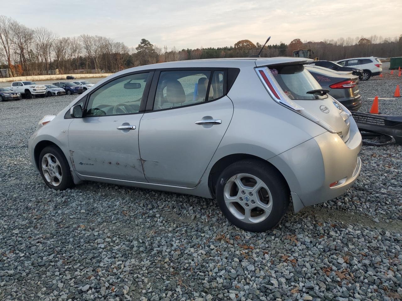 2012 NISSAN LEAF