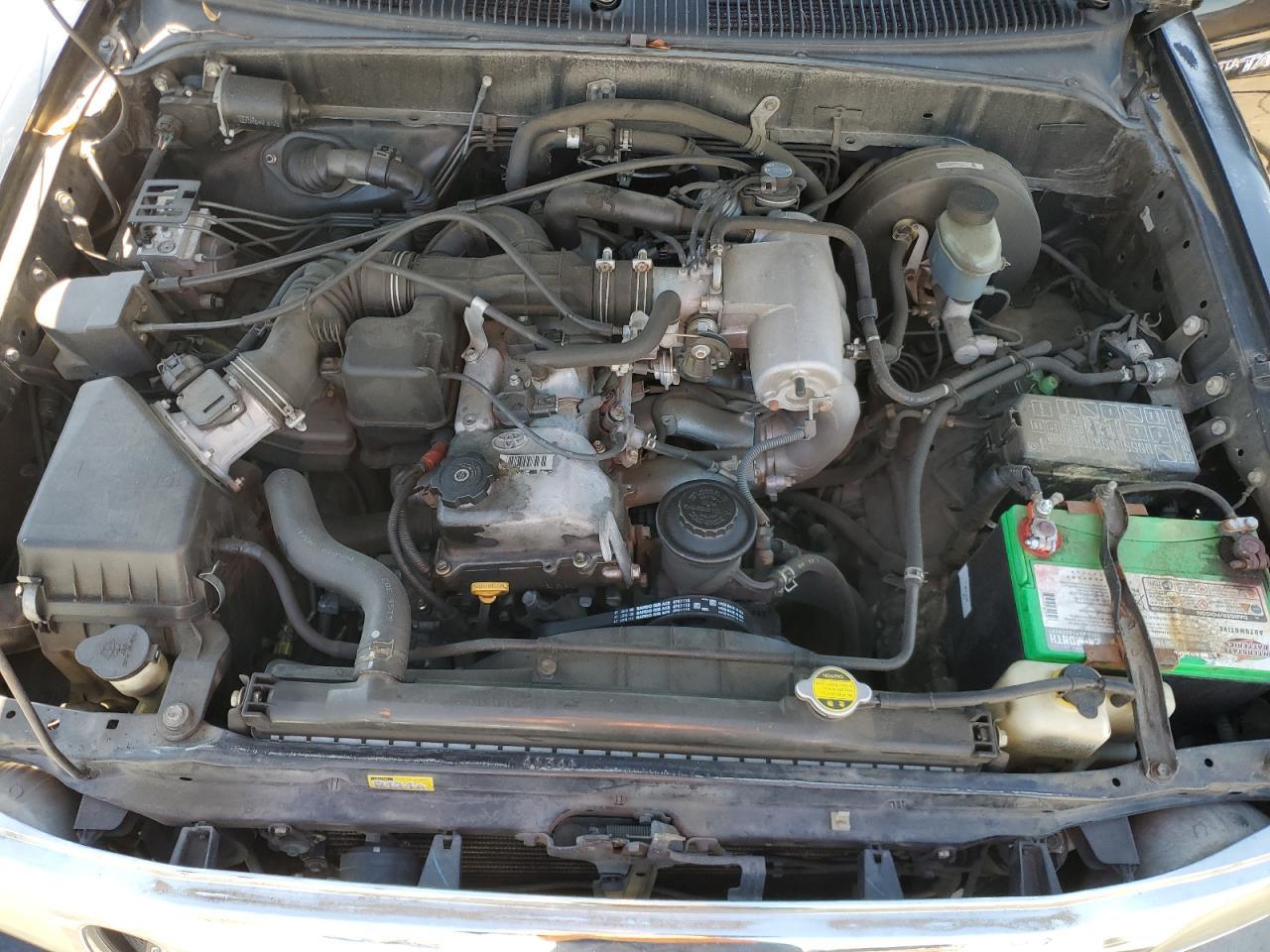 2004 TOYOTA TACOMA