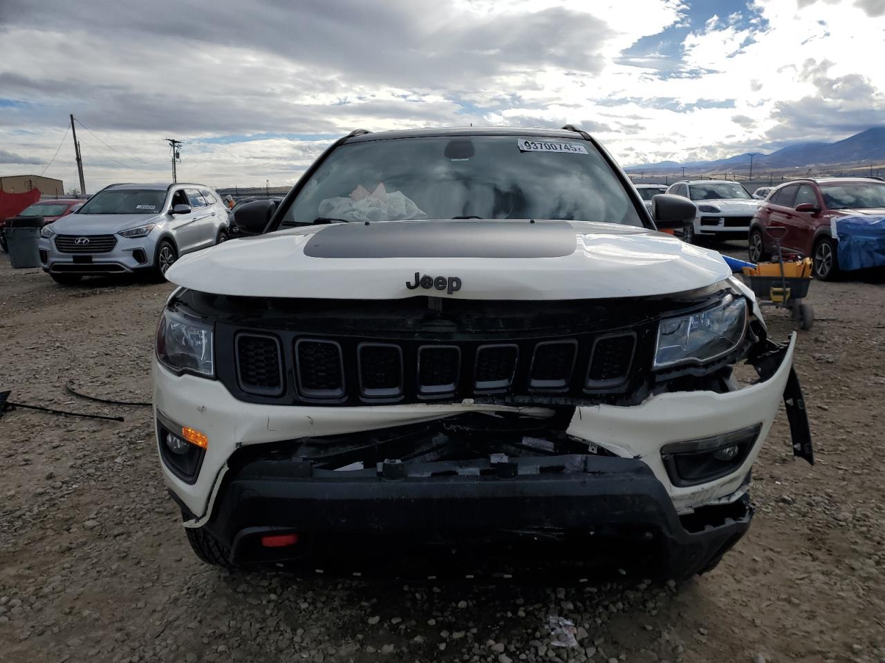 2020 JEEP Compass