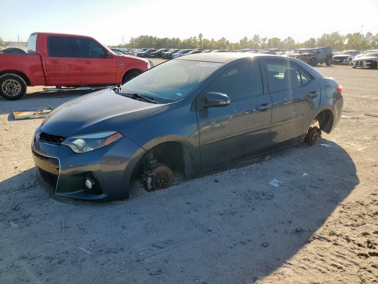 2016 TOYOTA COROLLA