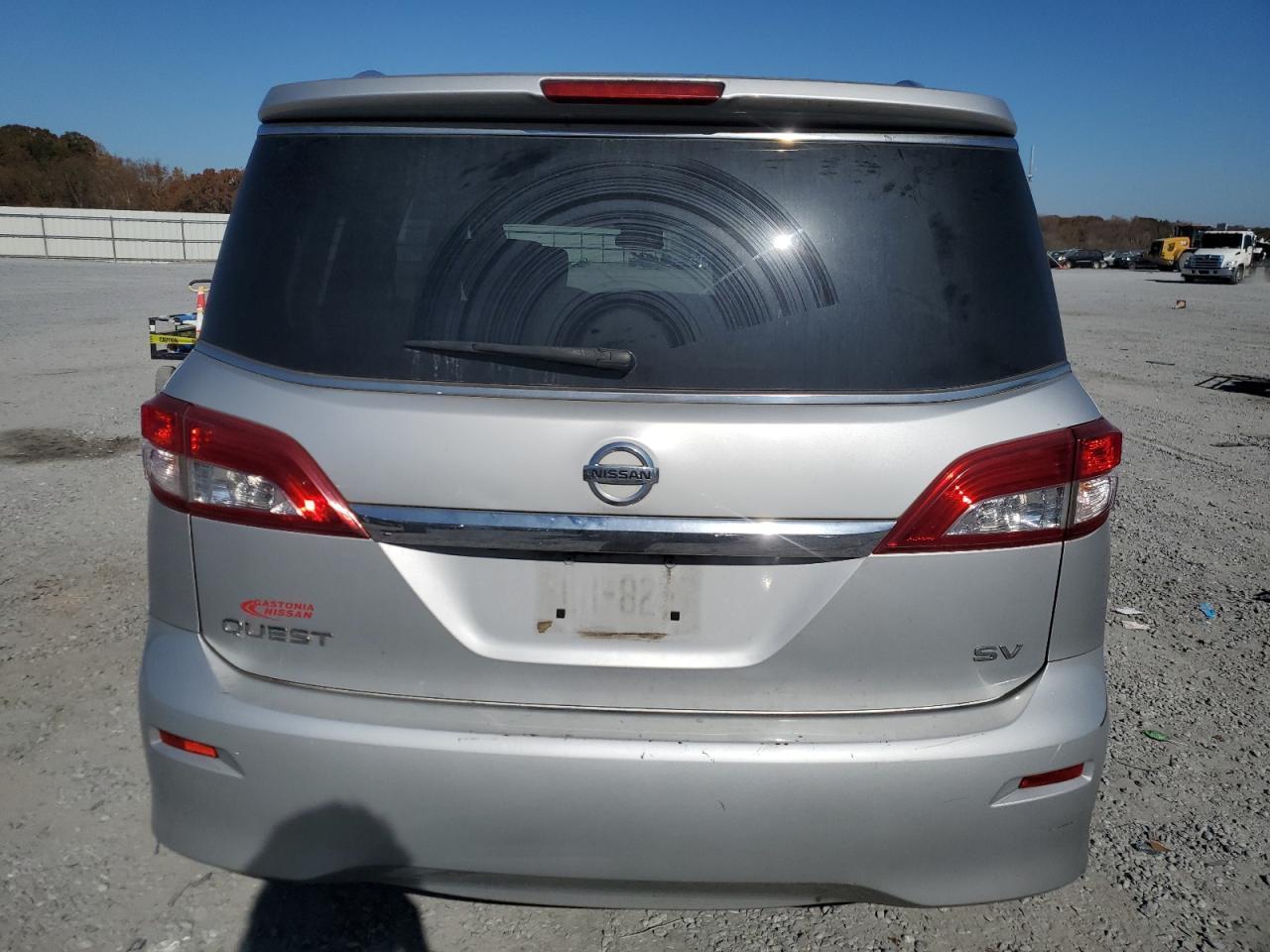 2016 NISSAN Quest