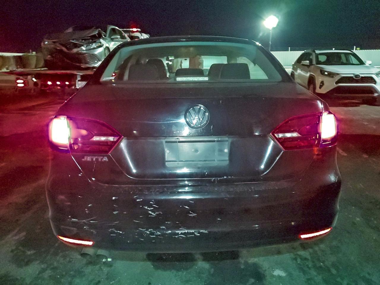 2011 VOLKSWAGEN JETTA